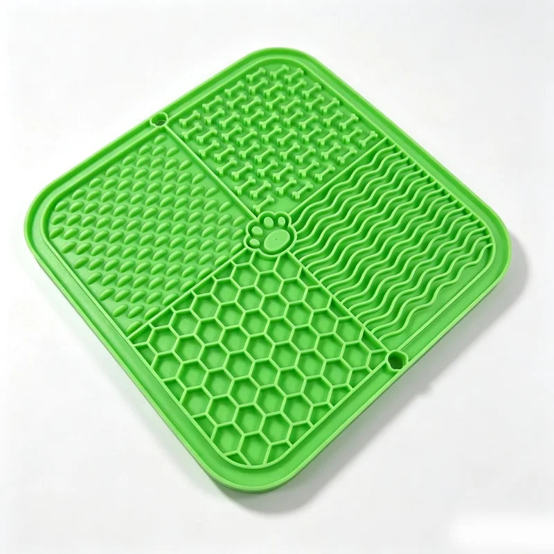Pet Slow Feeder Licking Mat Food Grade Silicone Strong Suction Cup
