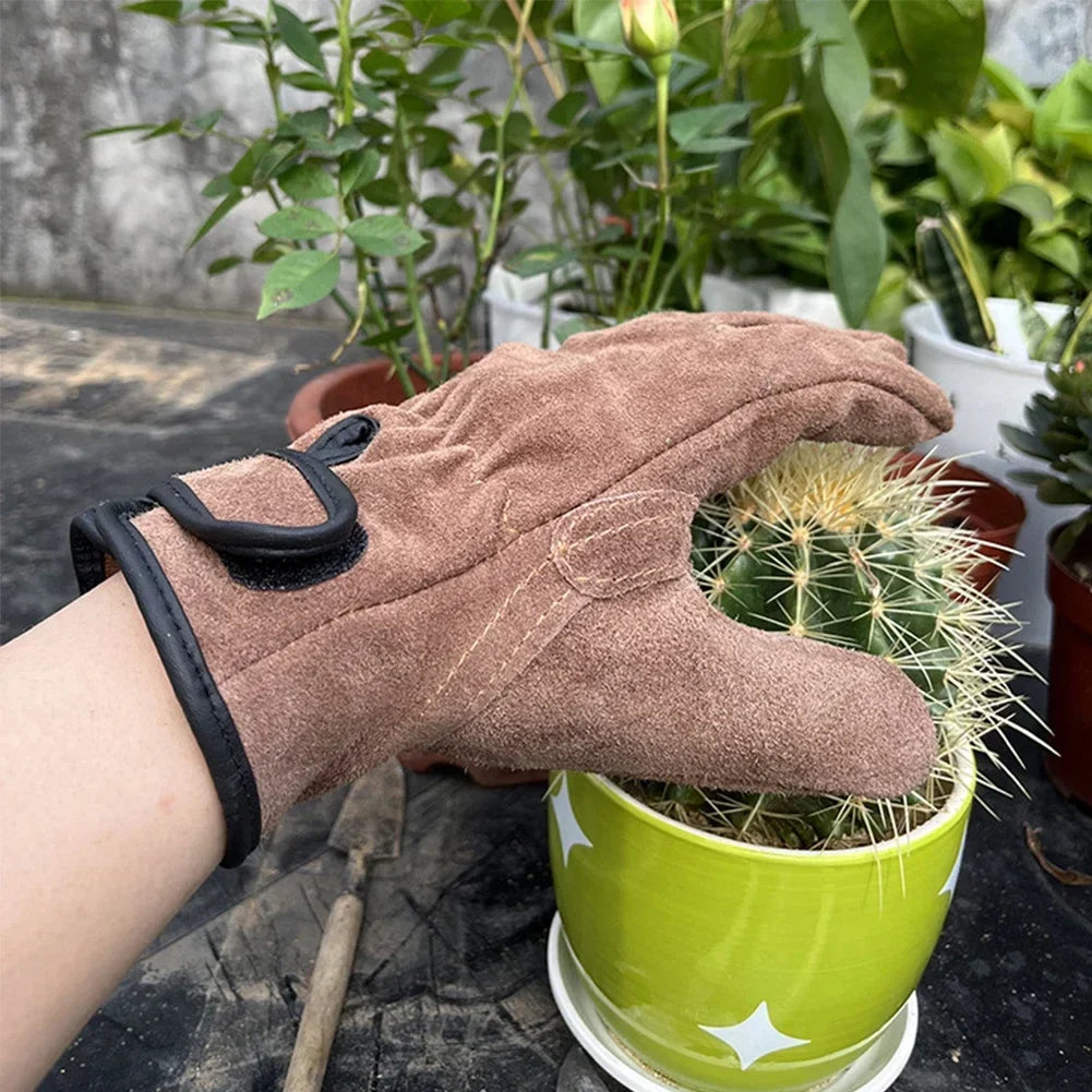 Cowhide Outdoor Protective Gloves Heat Insulation Anti-Cutting