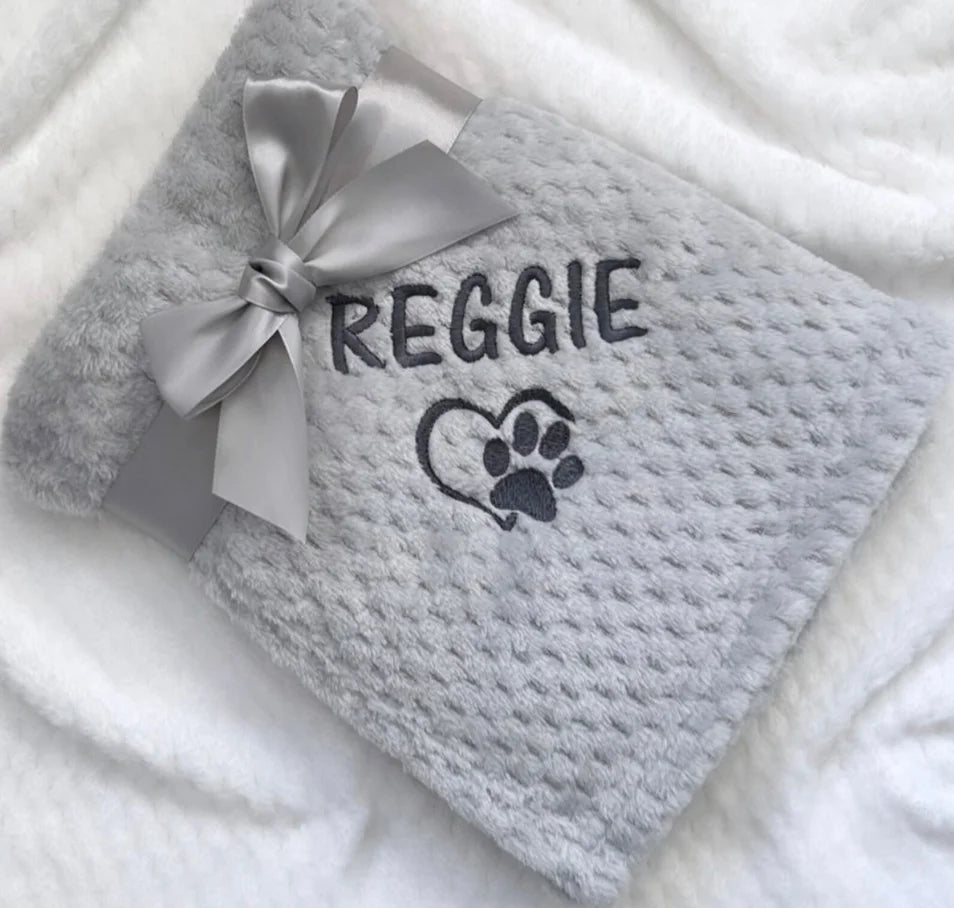 Dog / Cat Blanket- Personalised Dog Blanket - PUppy Blanket - Paw