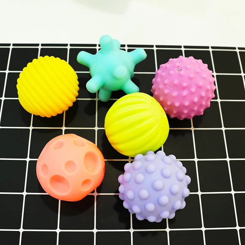 Diameter Pet Dog Ball Toys with Squeak for Small Dogs French